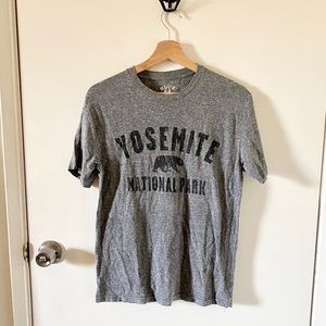 Yosemite T-shirt sz S